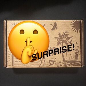 Mystery Eye Makeup Box